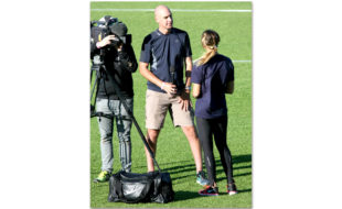 Veteran sports commentator Manfred Seidler is a firm supporter of women’s sport. Photo: Supplied