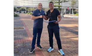 Springbok Women’s international rugby star, Babalwa Latsha, pictured with Sminc Sports Management CEO, Colin Francke. Photo: Babalwa Latsha (Instagram)