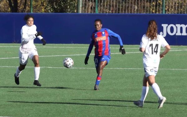 Noko Matlou adds another season in SD Eibar to continue help develop future South African Women National Team players. Photo: Noko Matlou (Instagram)
