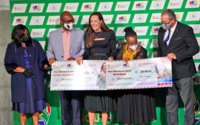 Minister of Sports, Arts and Culture, Mr Nathi Mthethwa, hosted invited guests for a Medallists Bus Parade and Recognition of Excellence Gala Dinner to honour medal-winning and record-breaking Olympic and Paralympic stars at the University of Pretoria High Performance Centre (HPC) on Thursday, 30 September 2021. Photo: Minister Nathi Mthethwa (Twitter)
