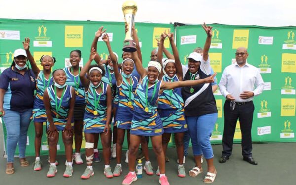 Gauteng’s Thatulwazi earned R225 000, winning the Kay Motsepe Schools Netball Cup, which took place from 15-16 October 2021 at Hoërskool Bekker in Magaliesburg. Image: Developed by gsport from original image as supplied