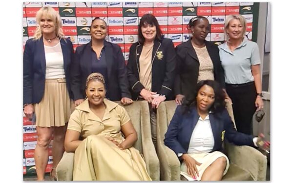 Cecilia Molokwane is pictured with the newly-appointed Netball South Africa Executive Committee. Photo: Netball South Africa (Twitter)