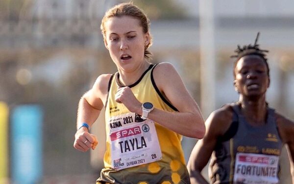 Tayla Kavanagh sets a massive personal best to claim the SA 10km Champion’s title in Durban in her first year as a senior athlete. Photo: Murray & Roberts Running Club (Instagram)