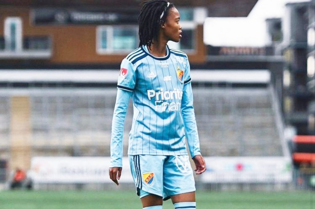 South African international footballer, Linda Motlhalo, will be aiming to create more memories in Sweden as the midfield star will remain at Djuragadens IF until 2023. Photo: Linda Motlhalo (Instagram)