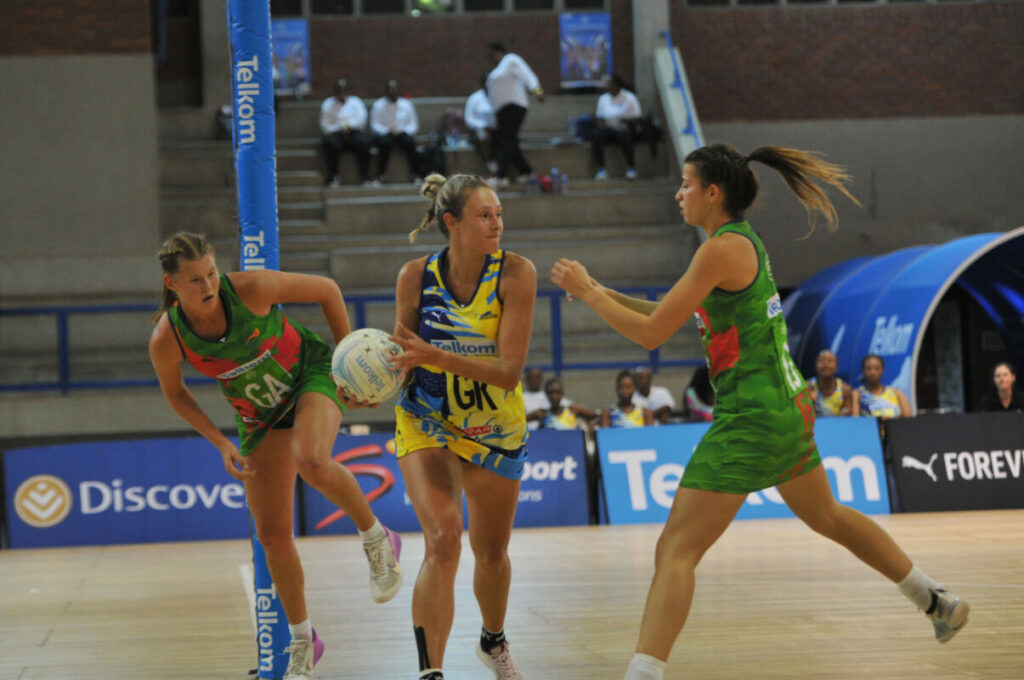 The Gauteng Jaguars redeemed themselves against the North West Flames in pressure style and secured a 47-29 win in the Telkom Netball League on Sunday, 30 April 2023. Photo: Supplied