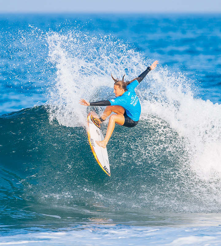 South Africans Gabriella Herbst (in picture) and Lily Henry finished top of heat for to contest the Ballito Pro Junior QF’s on Friday. Photo: Kody McGregor/WSL