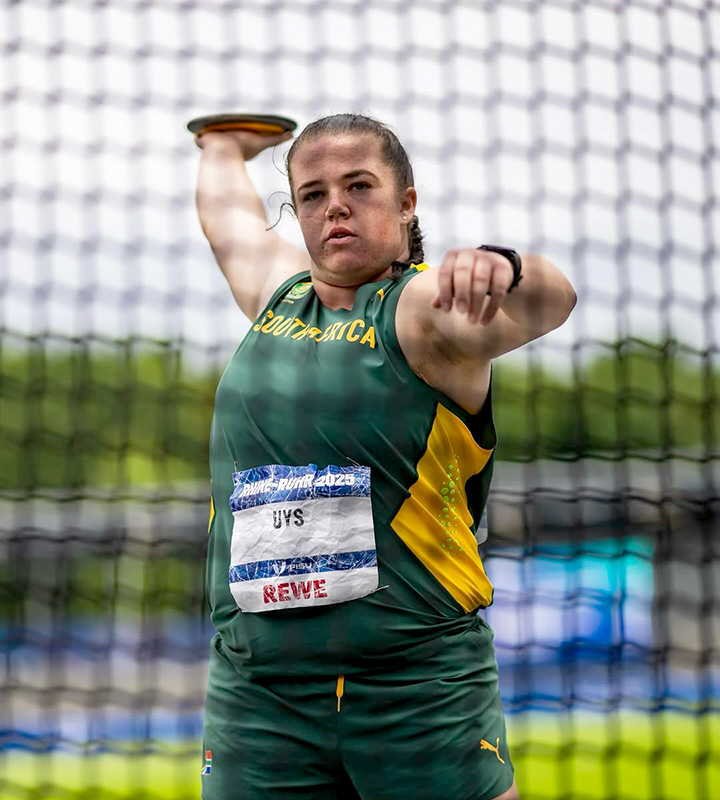 Colette Uys won bronze in the women’s shot put, behind Sweden’s Alexina Johannson and the USA’s Abria Smith in Silver.