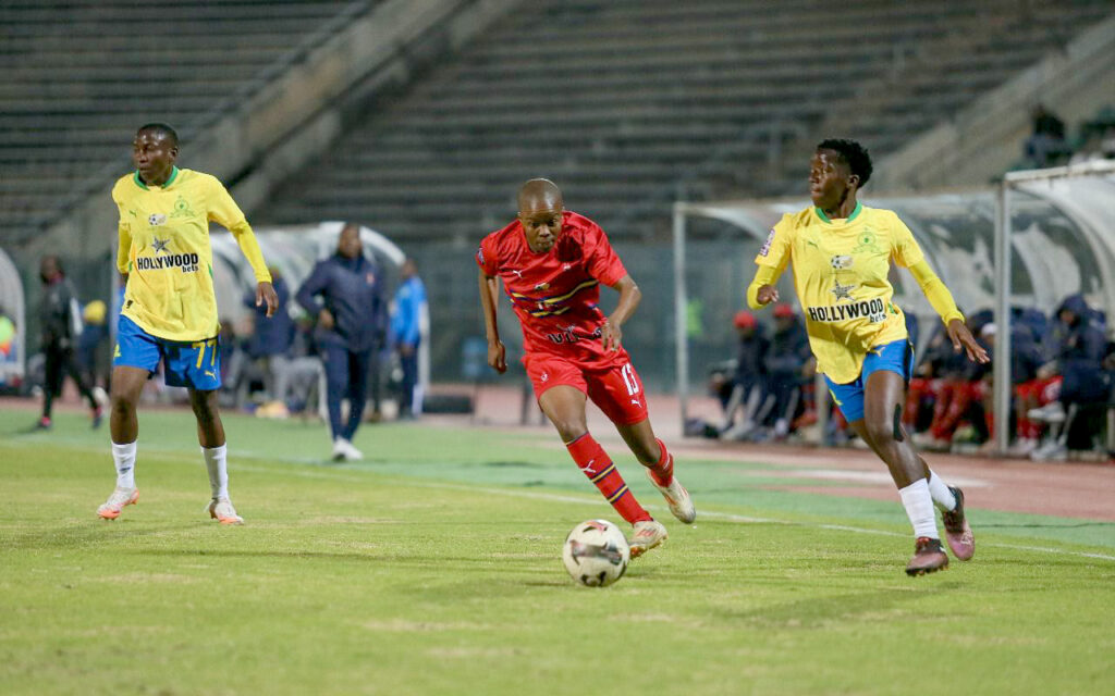 The Hollywoodbets Super League is back in full swing after the #WAFCON break, and it’s tighter than ever at both ends of the table, though Banyana Ba Style continue to lead the standings with daylight between them and the chasing pack. Photo: Supplied