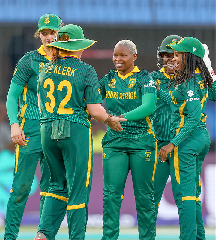 Nonkululeko Mlaba’s faultless 4 wickets for 40 runs in her 10 overs almost matched Ayabonga Khaka’s as the most economical on the day, and her scalps included the New Zealand big fish, skipper Sophie Devine.