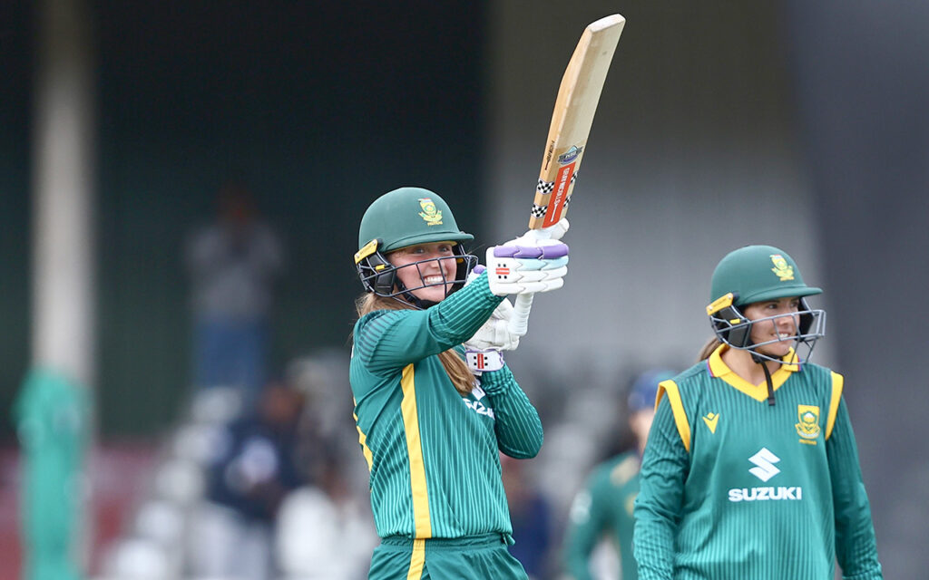 Miané Smit celebrates her maiden ODI 50 as she and Suné Luus produced unbeaten half-centuries to steer the Proteas Women to a 7-wicket victory over Ireland in the first series match at Buffalo Park Stadium in East London on Saturday, 13 December 2025. All Photos: Cricket South Africa