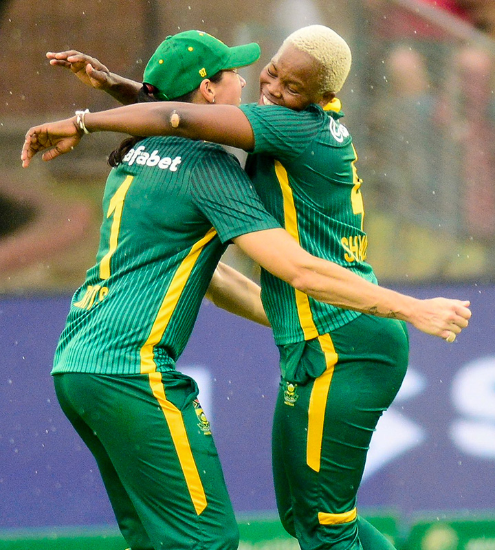 Nondumiso Shangase struck two vital blows for the Proteas Women, removing opening captain Gaby Lewis and no.3 Amy Hunter.