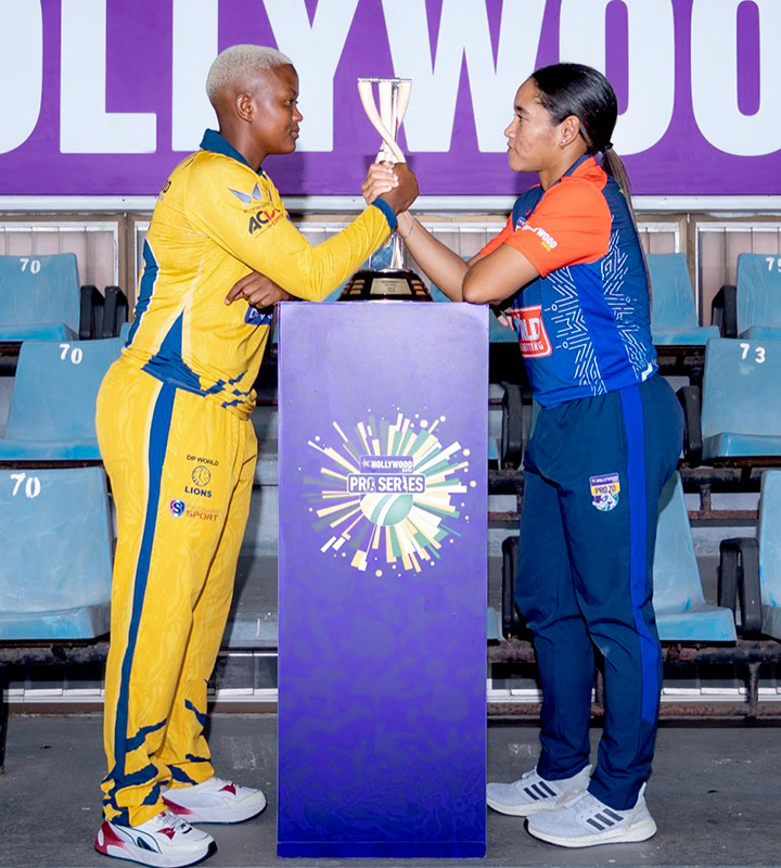 Lions skipper Kgomotso Rapoo (left) and Leah Jones ahead of the Pro50 Final at Kingsmead, Durban, Sunday, 15 March, 2026.