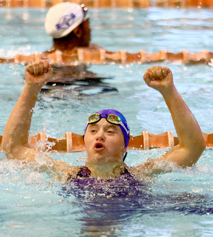 Minke Janse van Rensburg bettered her own world record for swimmers with Down syndrome, setting her new mark in the 50m Butterfly.