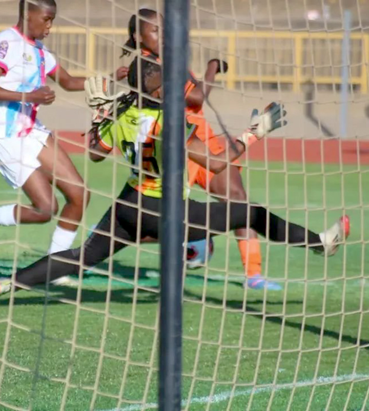 The University of Johannesburg eased past City Lads 3-0 in the morning Super Rise fixture to stay hot on the heels of leaders JVW FC.