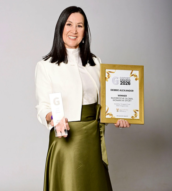 World Triathlon First Vice President Dr Debbie Alexander received Inverroche Global Woman in Sport, and holds the only International Federation seat on the International Paralympic Committee Governing Board.