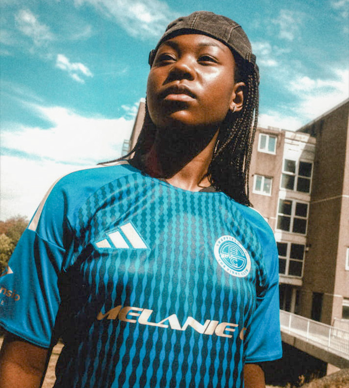 Chisholm's name features on FA Women's National League Division One Midlands team Sheffield FC Women’s home and away kits.