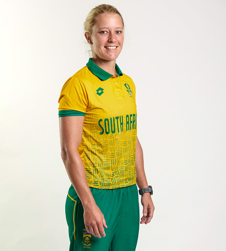 Anneke Bosch recorded a career-best T20I score of 83 off 43 balls featuring 11 fours and 3 sixes to guide South Africa to the victory mark.