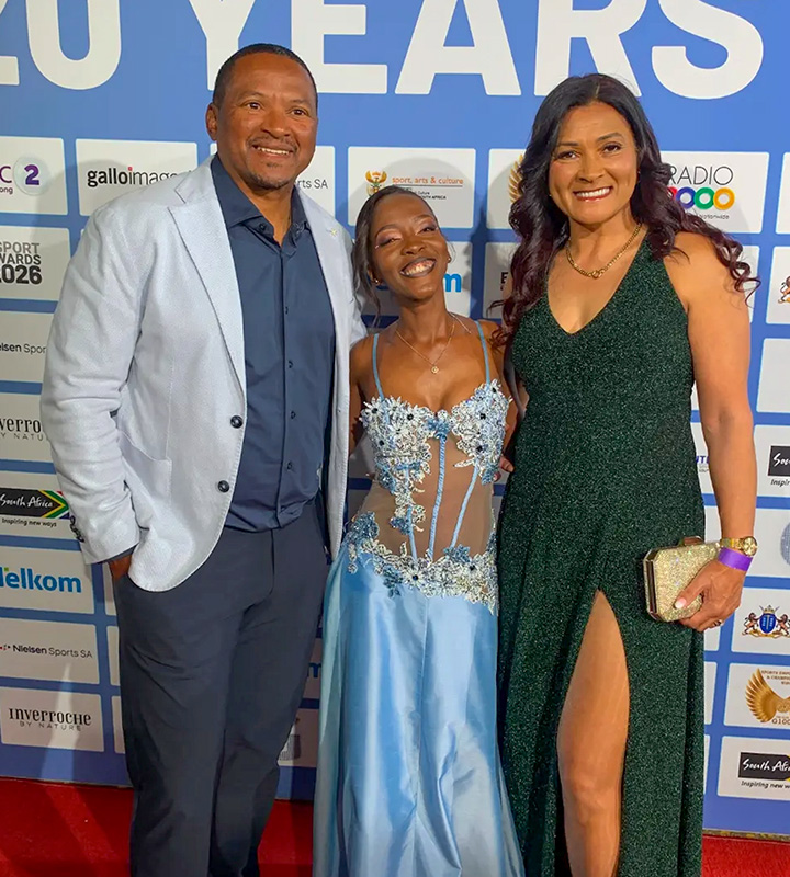 Baatjies pictured on the 21st gsport Awards red carpet alongside fellow Bloemfonteiner, gsport Hall of Famer, Odessa Swarts, and her husband.