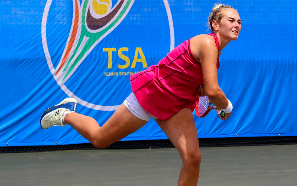 Abigayel Vosloo won the Women's Open Singles title as Mandie Claassens, Liah Lucila Leon Rodriguez and Liane Steyn claimed Girls' Under-16, Under-14 and Under-12 crowns at the Amex Tshwane Super 8 at the Groenkloof Tennis Club in Tshwane.