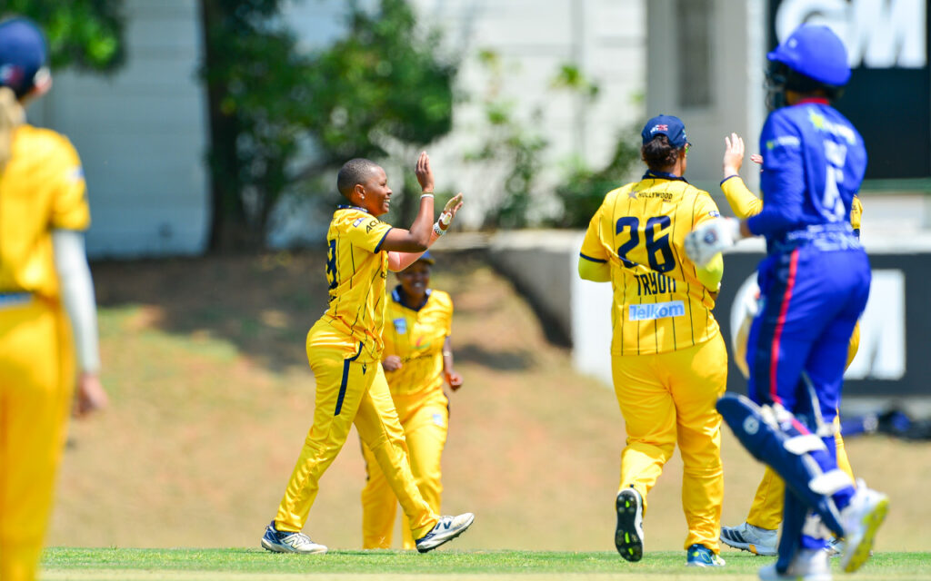 Experienced spinner Raisibe Ntozakhe returned 5/21 for the DP World Lions, claiming two wickets in one over as the YesPlay Cobras were bowled out on 137 all out before Madison Landsman's unbeaten 48 sealed a five-wicket Hollywoodbets Pro50 Series victory inside 26 overs, at the Alan Lawson Oval in Johannesburg on Saturday, 17 October 2026. All Photos: CSA