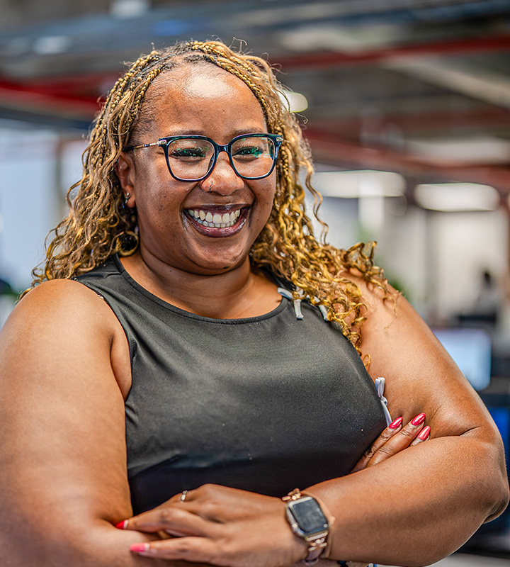 Courage has carried Mnganga from Eyewitness News in 2013 to Power FM, ANN7 and Drum magazine, and back to Primedia in August 2019 as an anchor.